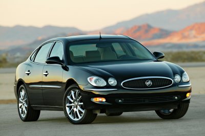 2005 Buick LaCrosse CXS Review