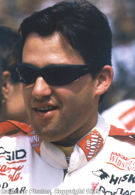 http://www.theautochannel.com/callahan/99brick/scans1/stewart_tony_portrait.jpg