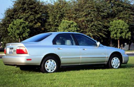 9697 Accord LX or DX just to show taillights rear bumper and lip