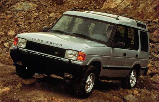 SEE ALSO Land Rover Buyer's Guide SPECIFICATIONS ENGINE 40liter V8 