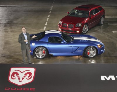   Dodge Viper 2013 on All New 2006 Dodge Magnum Srt8 And 2006 Dodge Viper Srt10 Coupe World