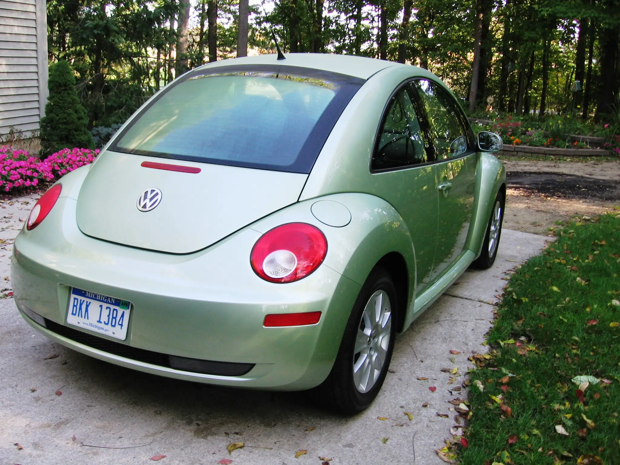 volkswagen new beetle 2008