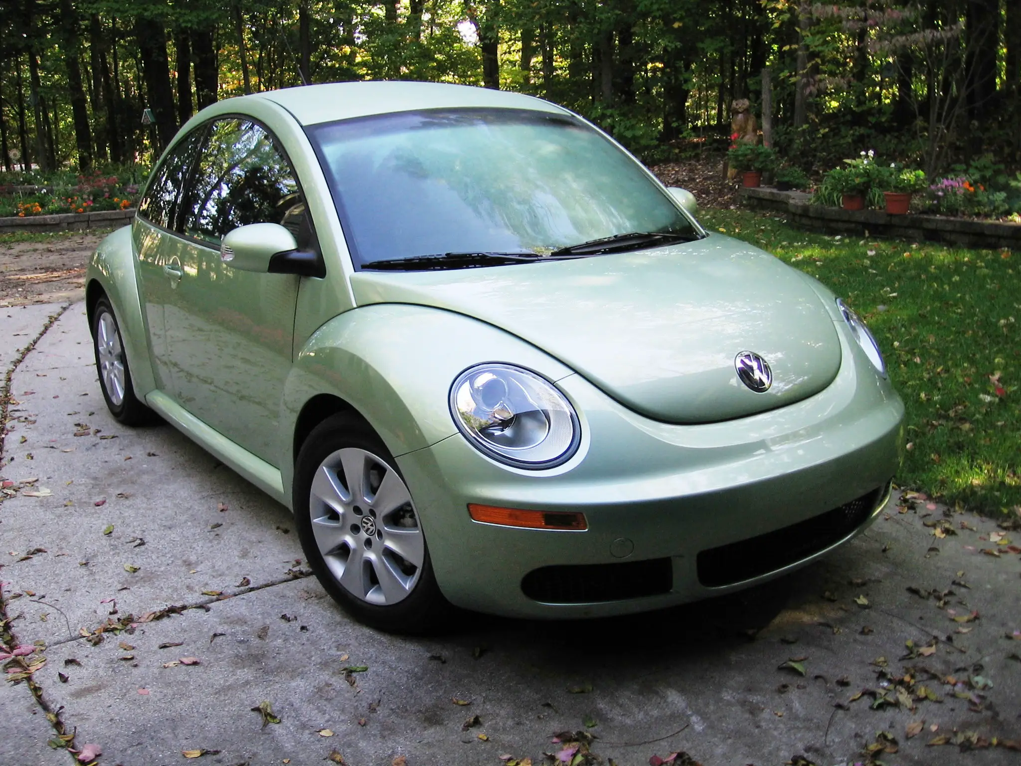 green volkswagen beetle