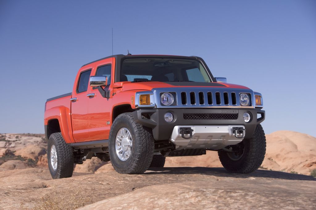 Four Wheeler names HUMMER H3T 2009 Pickup Truck of the Year