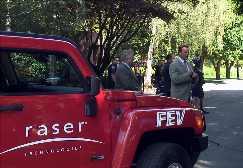 Schwarzenegger Introduces Raser's 100-MPG Electric Hummer H3 - EXCLUSIVE 