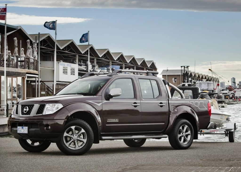 2010 nissan navara. The Nissan Navara Titanium