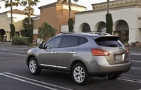2011 Nissan Rogue (select to view enlarged photo)