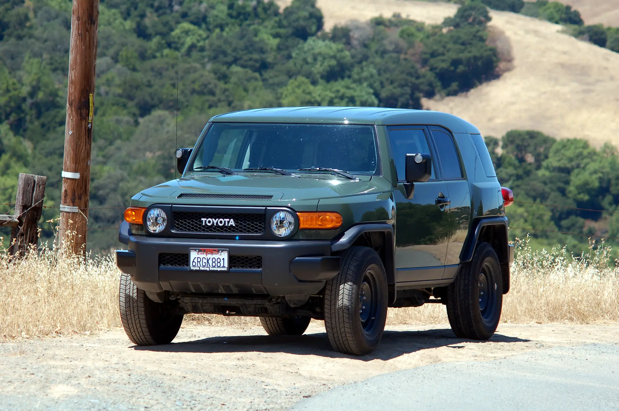 2011 Toyota FJ Cruiser Trail Teams Special Edition Road Test and ...