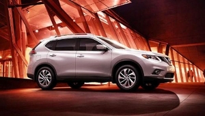 nissan rogue (select to view enlarged photo)