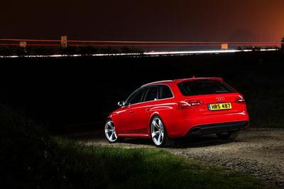 Audi rs 4 (select to view enlarged photo)