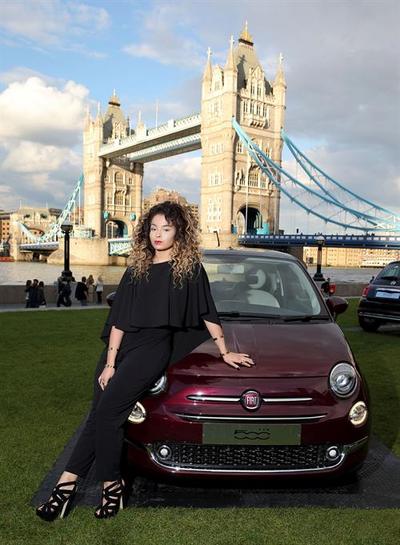 ella eyre and fiat 500 (select to view enlarged photo)
