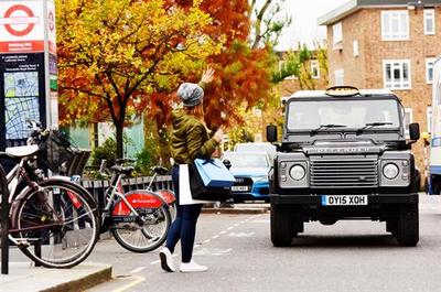 land rover defender (select to view enlarged photo)