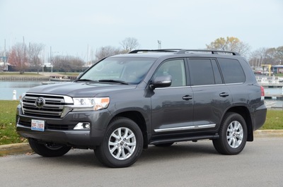 2017 Toyota Land Cruiser (select to view enlarged photo)