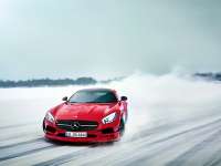AMG Winter Sporting Driving Academy Now Also Offered in Canada