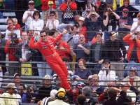 2001 INDY 500: Castroneves wins 85th Indianapolis 500 mile race