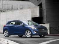 Hyundai Elantra GT Makes North American Debut at 2012 Chicago Auto Show +VIDEO