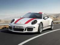 Porsche Unveils Wolf In Sheep's Clothing at 2016 Geneva Motor Show - New 911 R