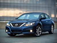 2016 Nissan Altima 2.5 SV Review by Carey Russ +VIDEO