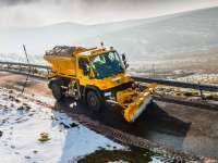 News from Mercedes-Benz Trucks - Mercedes-Benz Unimogs conquer ice and fire in Cumbria