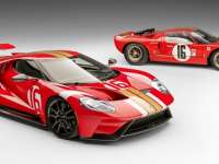 Ford GT Alan Mann Heritage Edition Celebrates Experimental GT Race Car Prototypes from 1966 at 2022 Chicago Auto Show