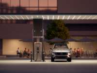 Mercedes-Benz Announces Strategic Alliance with Shopping Center Company to Expand High-Power Charging Network