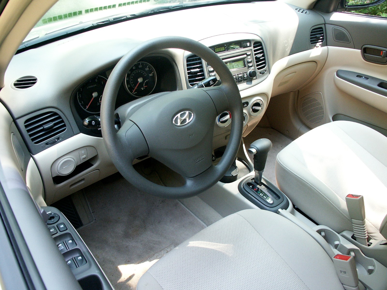 2006 Hyundai Accent Review