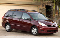 2008 Toyota Sienna Minivan Review(select to view enlarged photo)