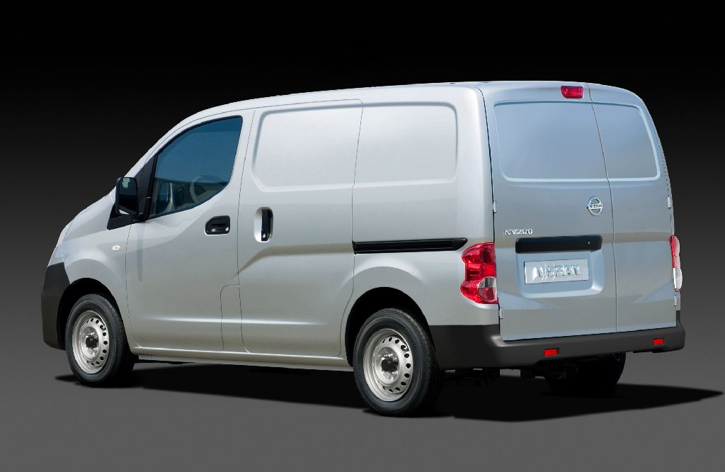 nissan little van