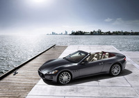 2010 Maserati GranCabrio (select to view enlarged photo)