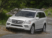 The 2010 seven-passenger Mercedes-Benz GL350 BlueTEC clean diesel  (select to view enlarged photo)