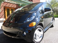  Mitsubishi i-MiEv  (select to view enlarged photo)