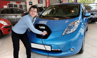 nissan leaf (select to view enlarged photo)