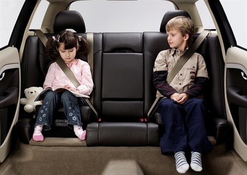 children in car seats