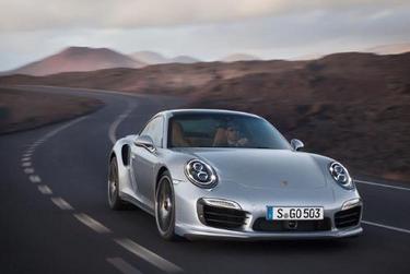 Porsche 911 (select to view enlarged photo)