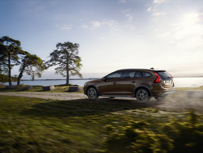 volvo xc60 (select to view enlarged photo)