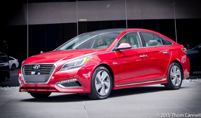 2016 Hyundai Sonata Hybrid (select to view enlarged photo)