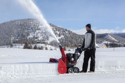 honda snowblower (select to view enlarged photo)