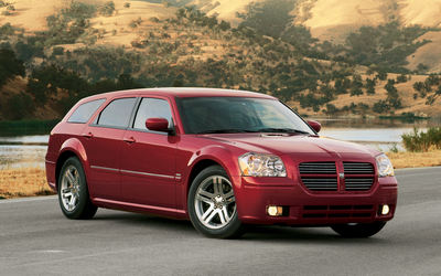 dodge magnum (select to view enlarged photo)