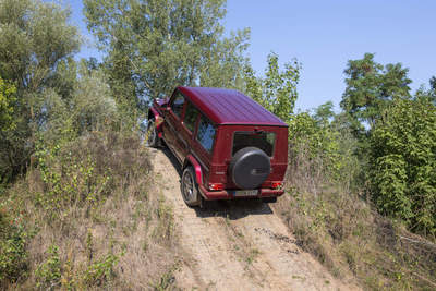 Mercedes-Benz G-Class, G 500 (select to view enlarged photo)