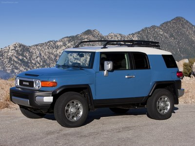 toyota fj cruiser (select to view enlarged photo)