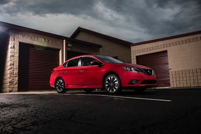 2017 Nissan Sentra SR  (select to view enlarged photo)