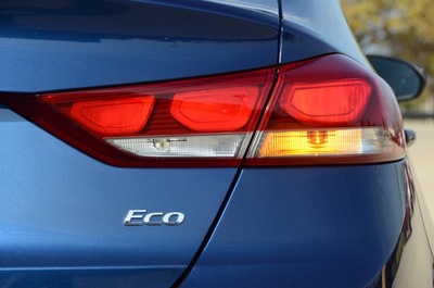 2017 Hyundai Elantra Eco (select to view enlarged photo)