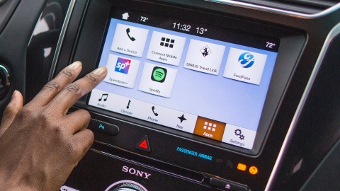 Wish paying for gas was as easy as pulling up to the pump and not having to punch grimy buttons or swipe a credit card? Ford is first to integrate ExxonMobil’s Speedpass+™ app to make paying for gas quick, easy and secure from inside the vehicle. (Photo: Business Wire)