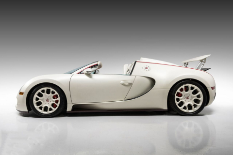 The 2011 Bugatti Veyron Grand Sport (Lot #1372.1), once owned by pro boxing champion Floyd Mayweather, will be auctioned on Saturday during the 46th Annual Barrett-Jackson Scottsdale Auction (Photo: Business Wire)
