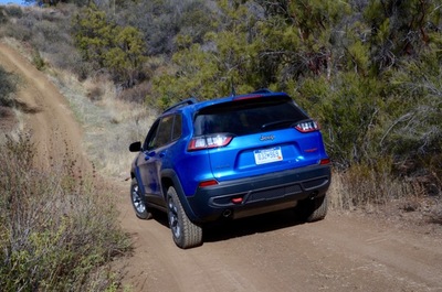 2019 Jeep Cherokee  (select to view enlarged photo)