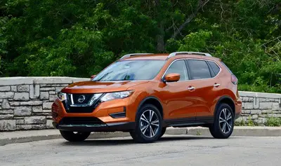 2020 Nissan Rogue (select to view enlarged photo)
