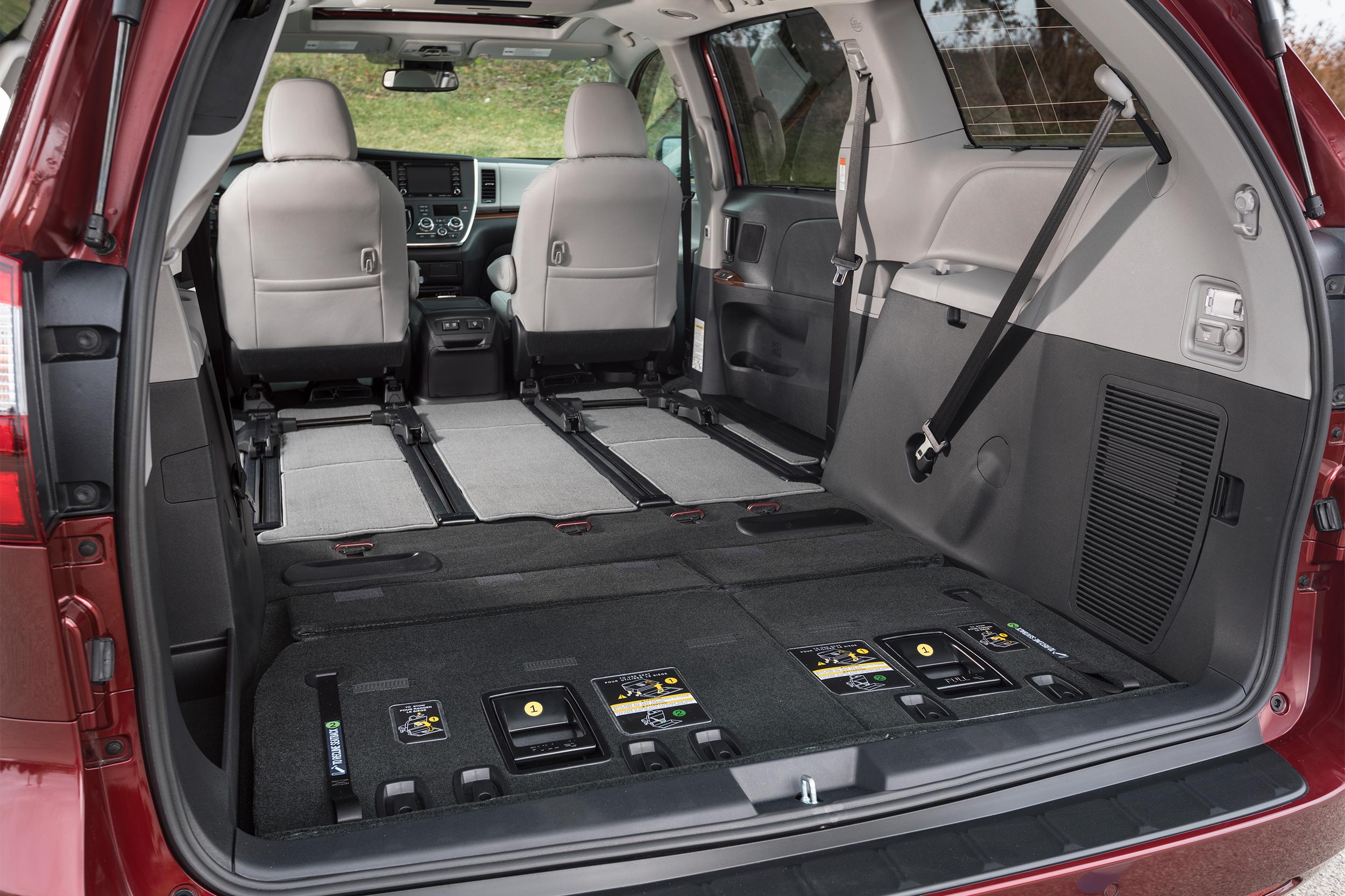 2020 toyota sienna limited premium awd passenger van