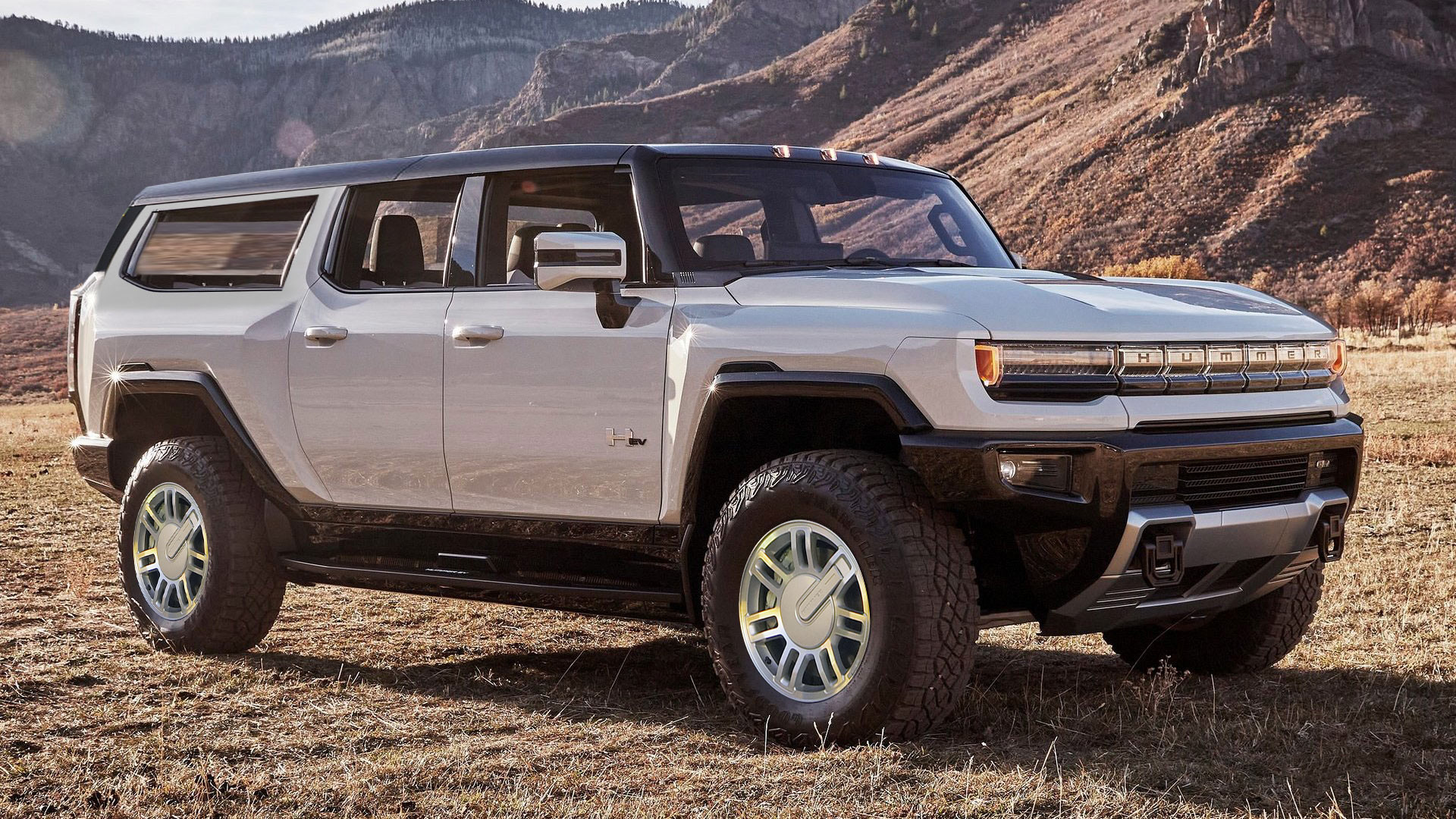 2024 GMC HUMMER EV SUV Offers New Tactical Tech +VIDEO