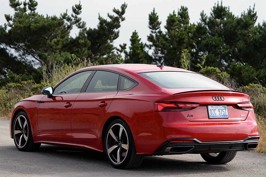 Audi / A5 / A5 Sportback / 45 TFSI / Quattro S Line / YASLI AUTO