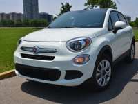 2016 Fiat 500X Easy AWD Crossover Review By Larry Nutson +VIDEO
